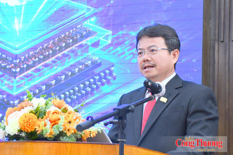 Việt Nam - Singapore thúc đẩy hợp tác phát triển ngành công nghiệp bán dẫn