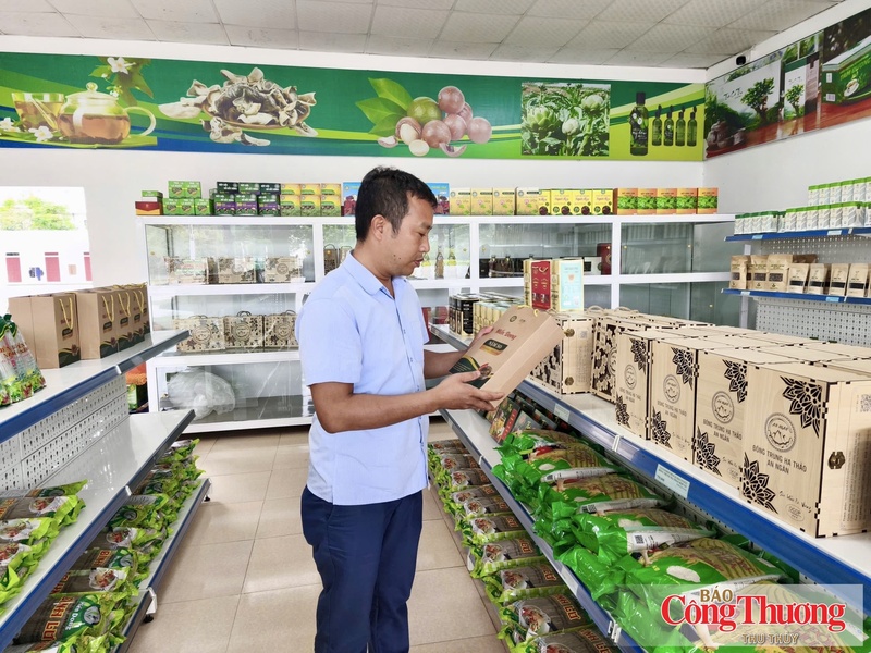 Từ nhiều sản phẩm OCOP giúp đồng bào các dân tộc tỉnh Lai Châu vươn lên thoát nghèo, cùng nhau đoàn kết giữ gìn văn hóa, bảo vệ biên cương Tổ quốc.