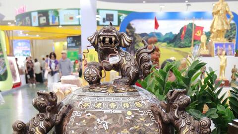 Tinh hoa làng nghề Ninh Bình ghi dấu ấn tại Hội chợ Mùa Thu 2025