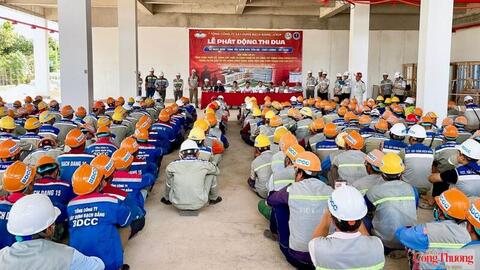 Phát động thi đua 60 ngày đêm đưa Bệnh viện Ung bướu Cần Thơ về đích