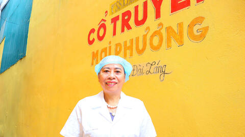 Người hơn bốn thập kỷ giữ trọn vị bánh Trung thu truyền thống