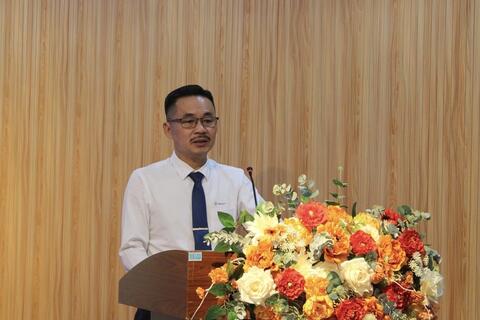 Giữ dòng điện mùa nắng nóng: Người truyền tải điện bám lưới 24/24 giờ
