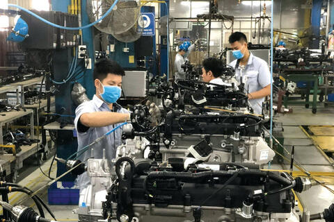 TP. Hồ Chí Minh: 29/32 ngành công nghiệp tăng trưởng trong 6 tháng