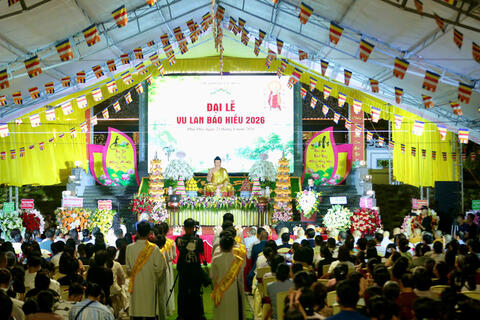 Ngày lễ Vu Lan tưởng nhớ đấng sinh thành