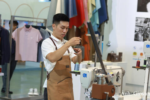 Tạo sức cạnh tranh cho thời trang Việt trên thương mại điện tử