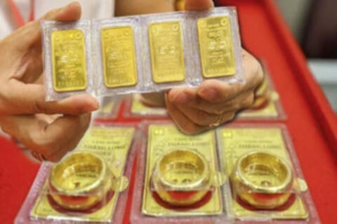Giá vàng ngày 21/10: Liên tục giảm