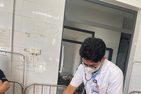 Đà Nẵng: Hơn 40 người nhập viện nghi ngộ độc sau khi ăn bánh mì