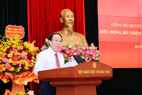 Công bố Quyết định điều động, bổ nhiệm Thứ trưởng Bộ Giáo dục và Đào tạo
