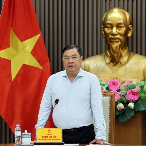 Đẩy nhanh triển khai các dự án hợp tác đầu tư, hạ tầng trọng điểm Việt Nam - Lào