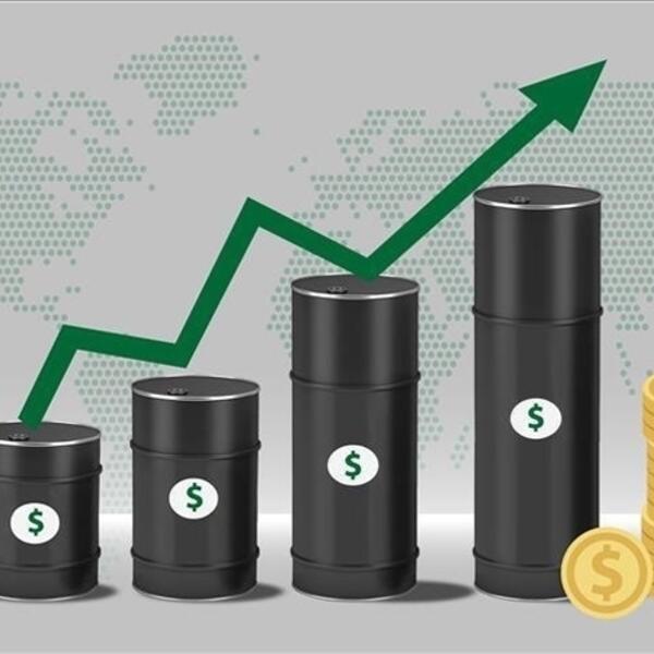 Giá xăng dầu hôm nay (21-8): Giá dầu thế giới neo ở mức cao