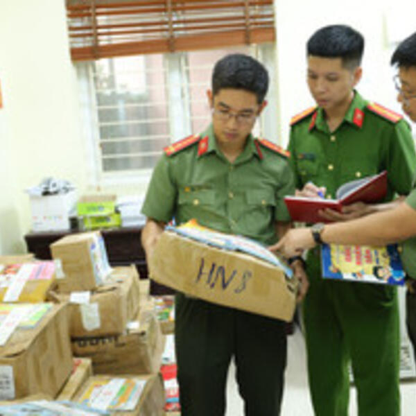 Ngăn sách giả tuồn vào thị trường trước thềm năm học mới