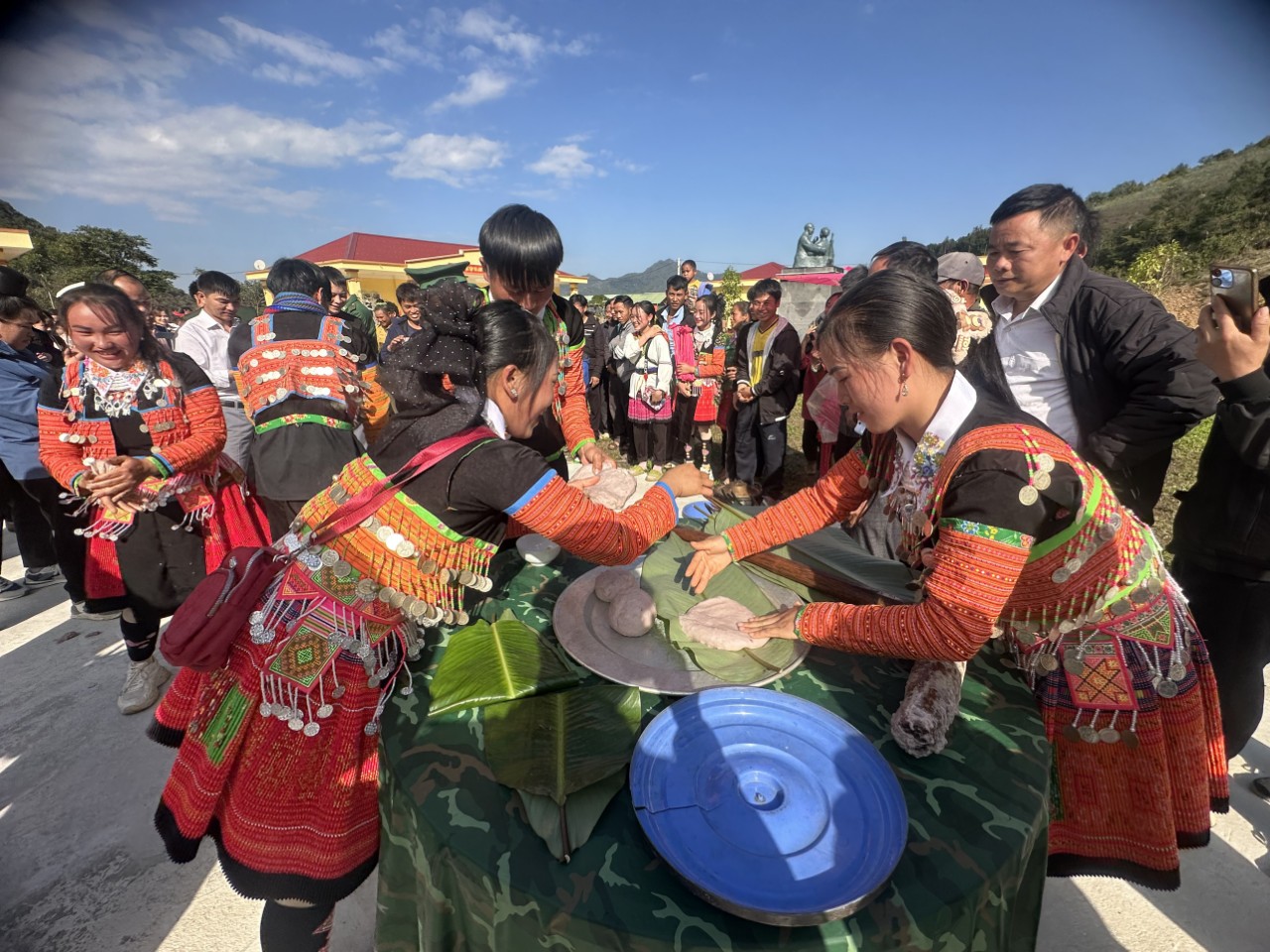 Những cuộc hành trình hướng về biên giới sơn la- Ảnh 3. Những cuộc hành trình hướng về biên giới sơn la- Ảnh 3.