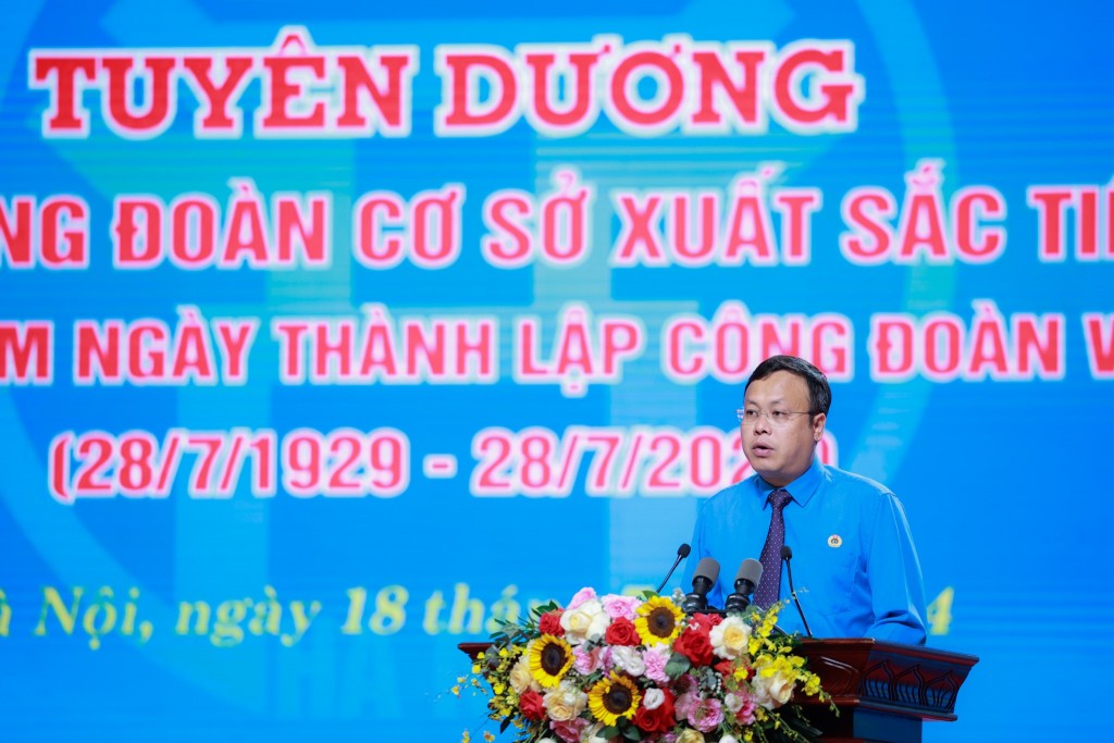 Tuyên dương 95 Chủ tịch Công đoàn cơ sở xuất sắc tiêu biểu Tuyên dương 95 Chủ tịch Công đoàn cơ sở xuất sắc tiêu biểu