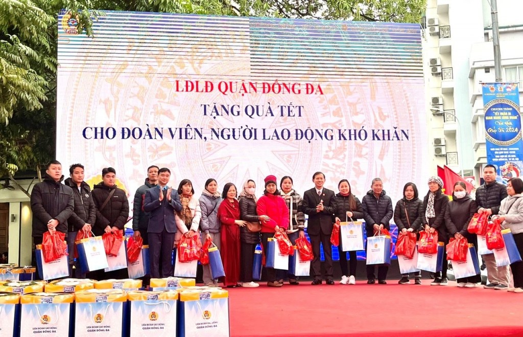 Đa dạng các hoạt động chăm lo Tết cho người lao động