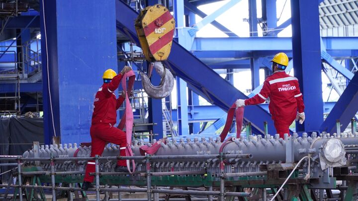 Các đơn vị thi công đang khẩn trương thi công lắp đặt thiết bị Lò hơi của cả 2 Tổ máy 1 và 2 của dự án Nhiệt điện Long Phú 1
