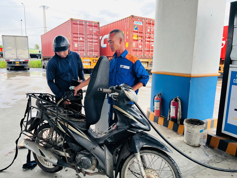 Giá xăng dầu trong nước hôm nay ngày 5/11/2025. P.C
