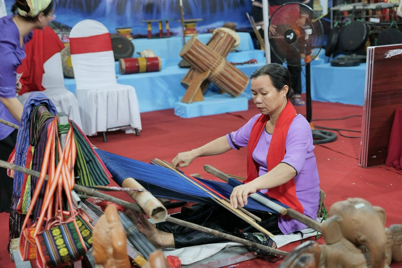 Làng dệt thổ cẩm Mỹ Nghiệp được công nhận Di sản văn hóa phi vật thể quốc gia.