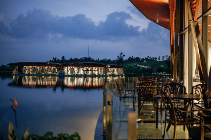 Gia đình sum vầy bên bàn tiệc đầu xuân tại Lamori Resort & Spa