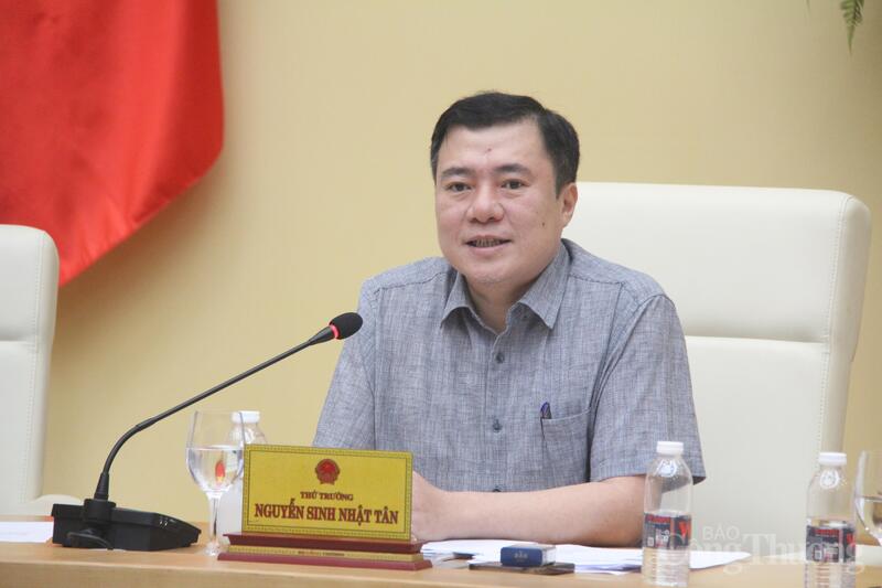 Thứ trưởng Nguyễn Sinh Nhật Tân phát biểu khai mạc hội nghị