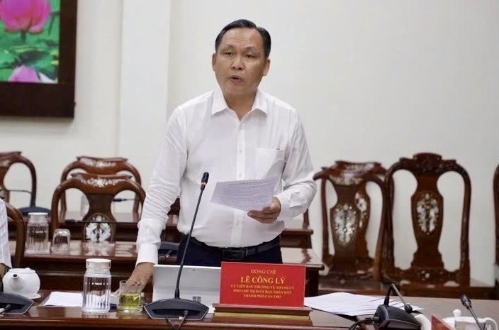 Ông Lê Công Lý - Phó Chủ tịch UBND TP. Cần Thơ nêu kiến nghị tại buổi làm việc. Ảnh: Phạm Hải.