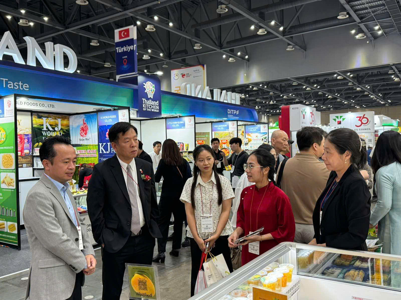 Đại sứ Việt Nam tại Hàn Quốc Vũ Hồ cùng đông đảo đại diện các cơ quan chức năng, hiệp hội ngành hàng và cộng đồng doanh nghiệp sẽ tham dự Seoul Food 2026