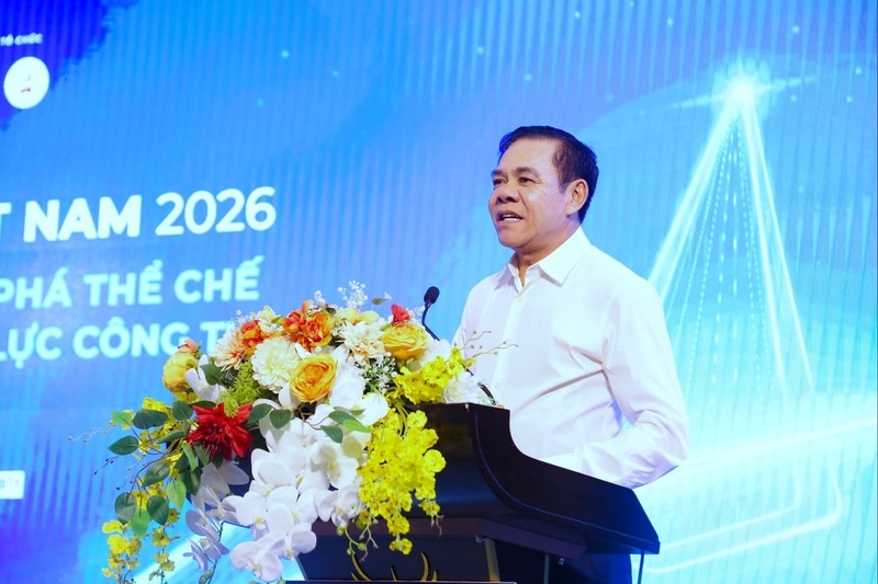 Ông Võ Trọng Hải, Chủ tịch UBND tỉnh Nghệ An phát biểu, đánh giá cao những đóng góp của khu vực kinh tế tư nhân. Ảnh: Thanh Phúc