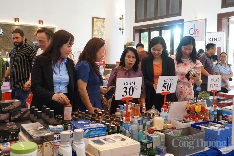 Mùa khuyến mại hè Đà Nẵng 2026 được kỳ vọng sẽ kích cầu tiêu dùng, tạo sự sôi động cho thị trường bán lẻ Đà Nẵng trong mùa hè năm 2026