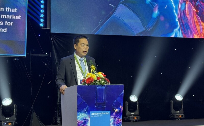 Ông Võ Hồng Sơn, Trưởng đại diện Văn phòng Bộ Công Thương tại khu vực miền Trung - miền Nam, phát biểu tại buổi khai mạc. Ảnh Phương Hoa.
