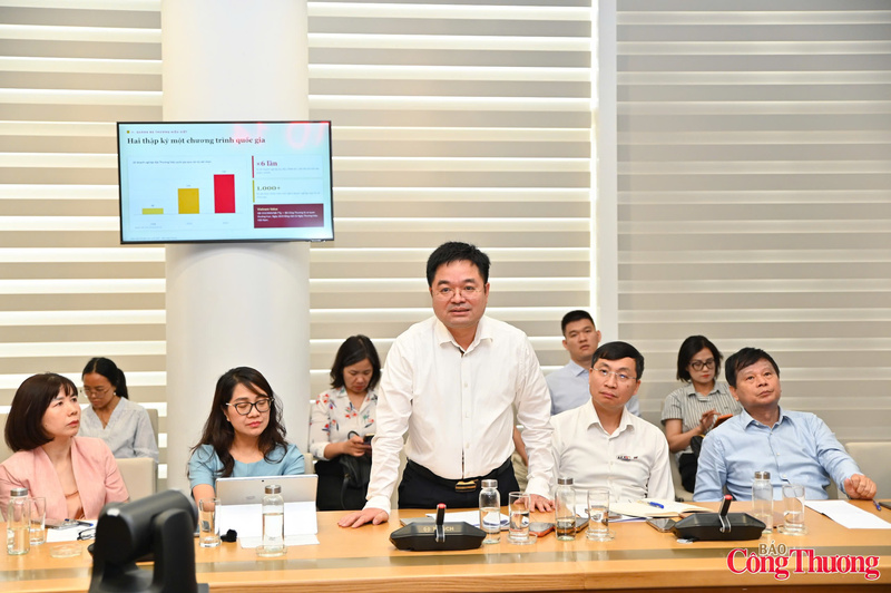 Tổng Biên tập Báo Công Thương Nguyễn Văn Minh phát biểu tại phiên thảo luận - Ảnh: Nam Nguyễn