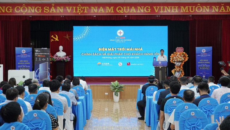 Toàn cảnh chương trình Hội thảo “Điện mặt trời mái nhà - Chính sách và giải pháp cho khách hàng lớn”