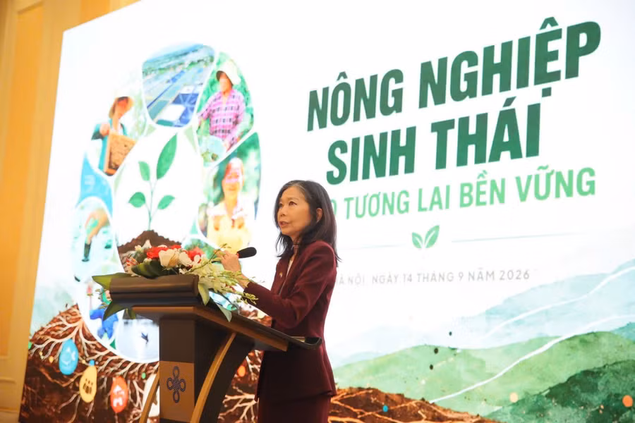 Bà Pauline Tamesis, Điều phối viên thường trú Liên hợp quốc tại Việt Nam khẳng định vai trò của Nông nghiệp sinh thái trong phát triển bền vững và hợp tác quốc tế. Bà Pauline Tamesis, Điều phối viên thường trú Liên hợp quốc tại Việt Nam khẳng định vai trò của Nông nghiệp sinh thái trong phát triển bền vững và hợp tác quốc tế.