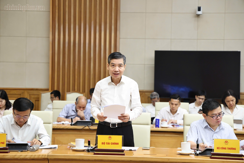 Phó Thủ tướng Phạm Thị Thanh Trà làm việc với 9 tỉnh vùng trung du và miền núi phía bắc về mục tiêu tăng trưởng 2 con số - 3